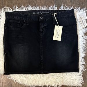 ❌ SOLD ❌ Stunning GUESS Dark Blue Denim Jean Mini Skirt size 30 NWT